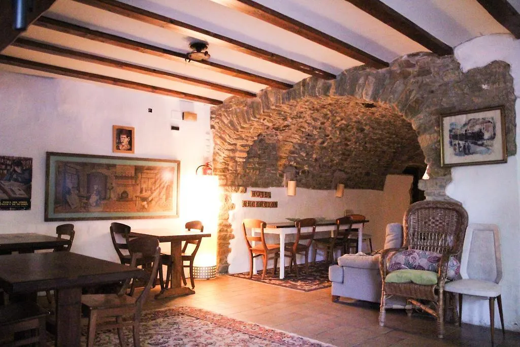 Hotel Fonda la Pepa Maca Monells 0*,