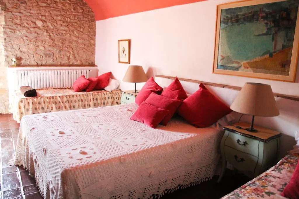 Hotel Fonda la Pepa Maca Monells 0*,