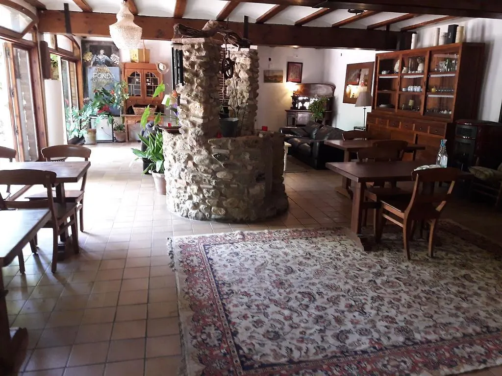 Hotel Fonda la Pepa Maca Monells España